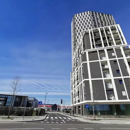 Apartment New Near Rho Fiera